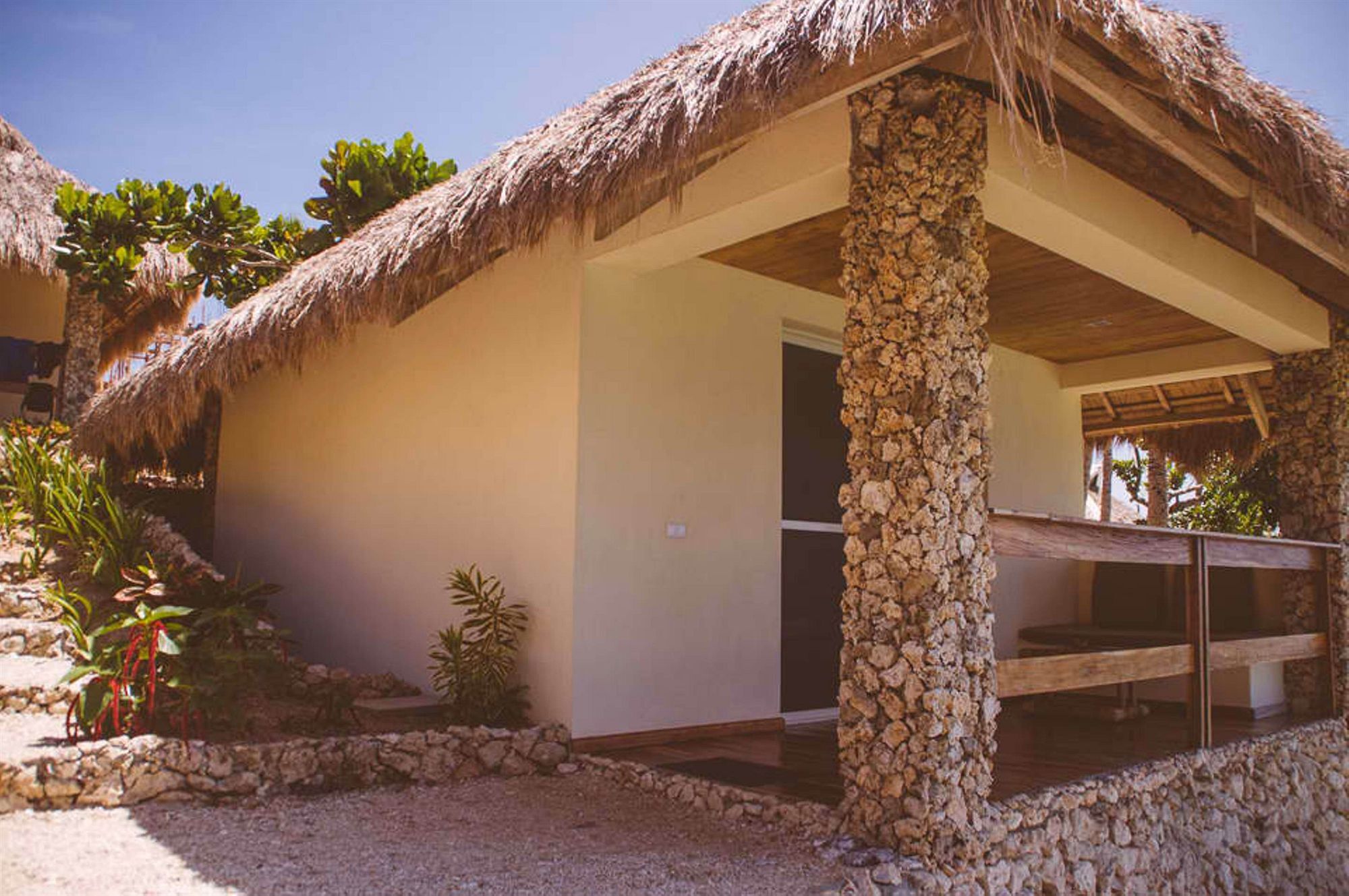 Tepanee Beach Resort Logon Dış mekan fotoğraf