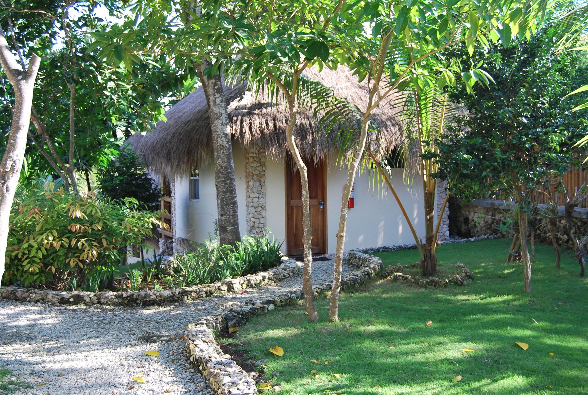 Tepanee Beach Resort Logon Dış mekan fotoğraf